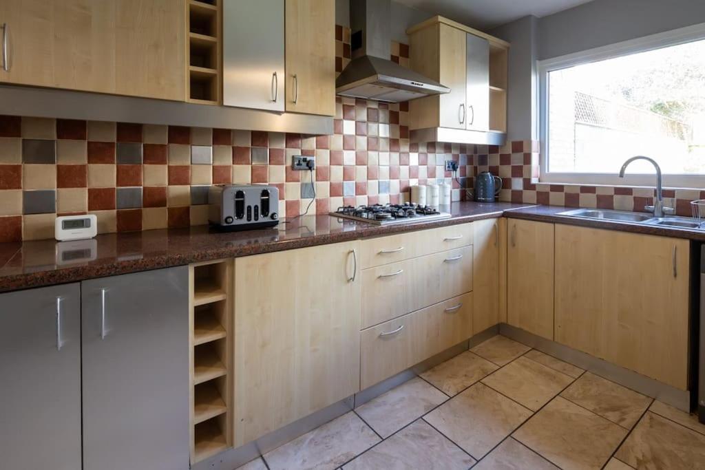 Apartamento Cozy 3 Bed Garden House