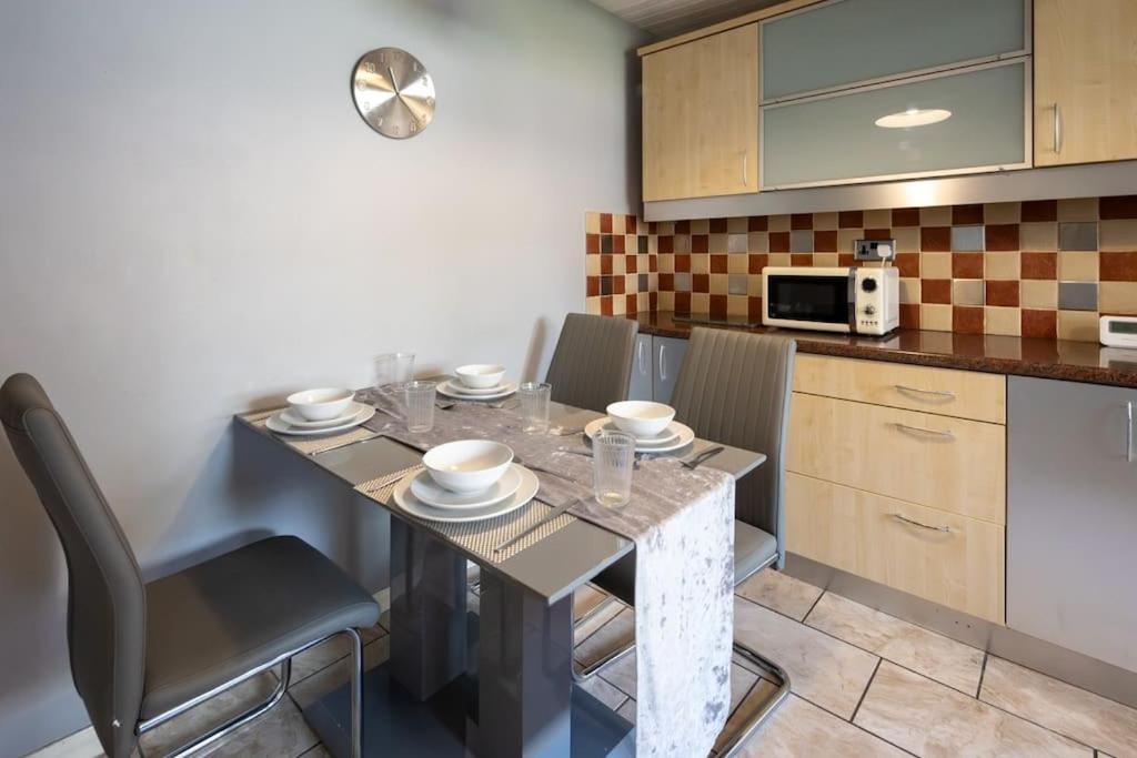Cozy 3 Bed Garden House * Bristol