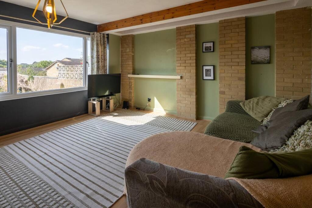 Apartment Cozy 3 Bed Garden House *